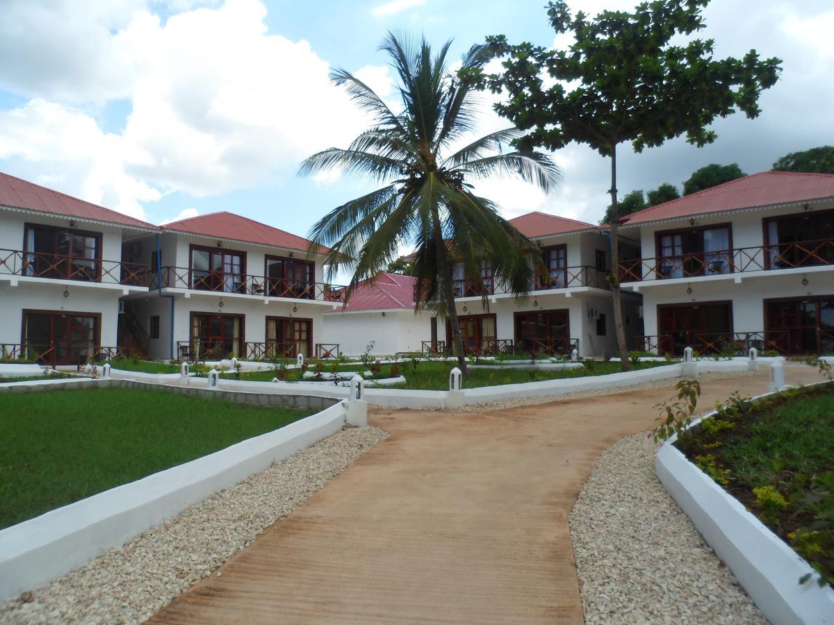 Amaan Ocean Hotel Kihinani Bububu Bagian luar foto