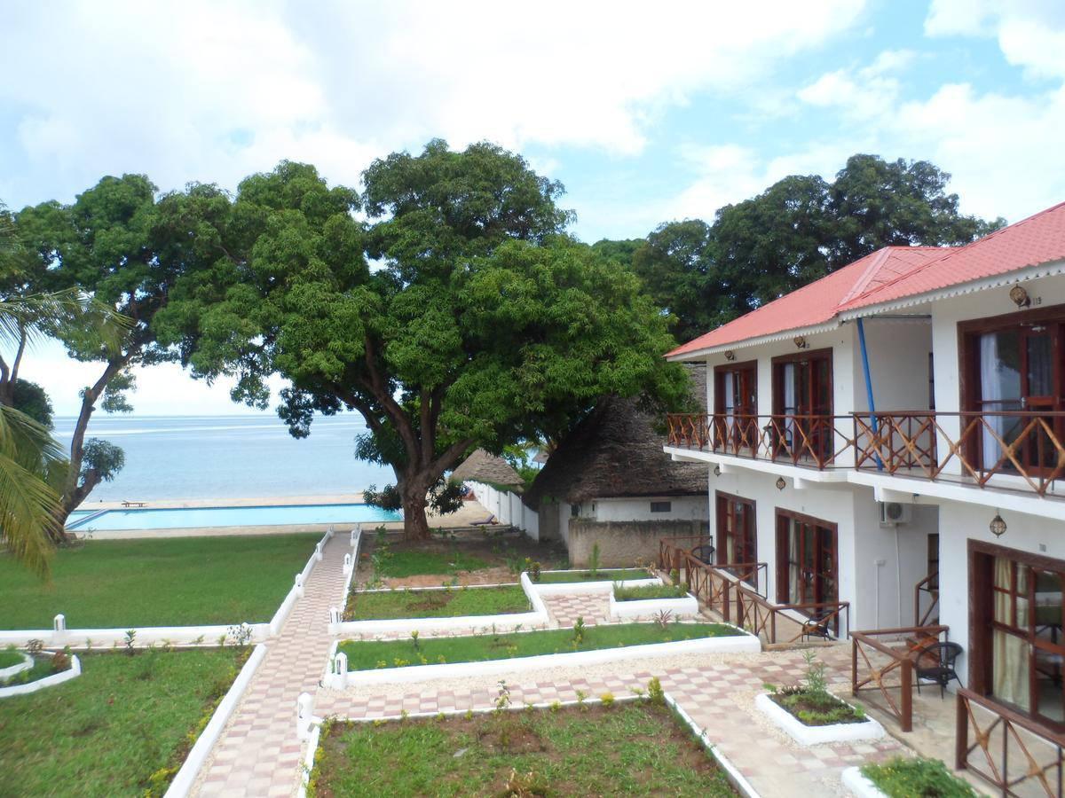Amaan Ocean Hotel Kihinani Bububu Bagian luar foto
