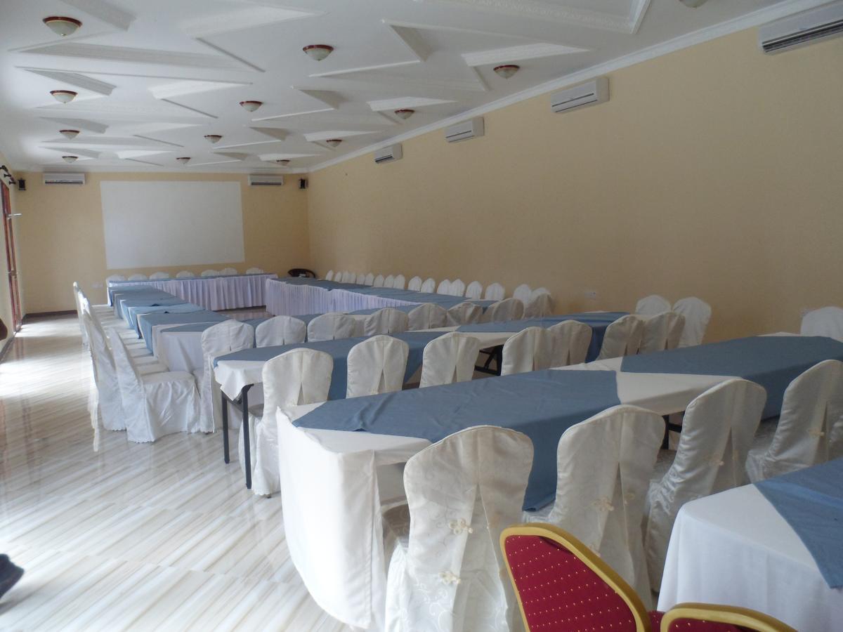 Amaan Ocean Hotel Kihinani Bububu Bagian luar foto