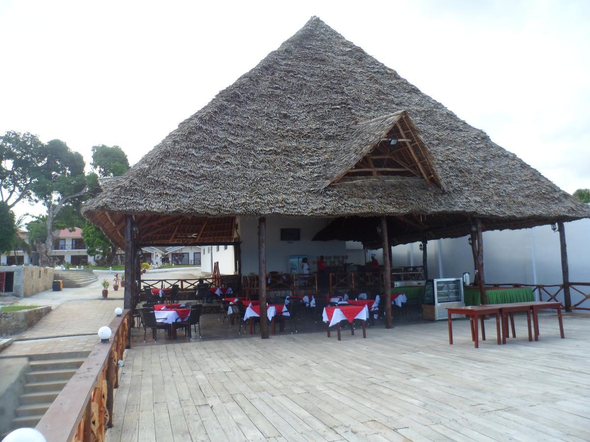 Amaan Ocean Hotel Kihinani Bububu Bagian luar foto