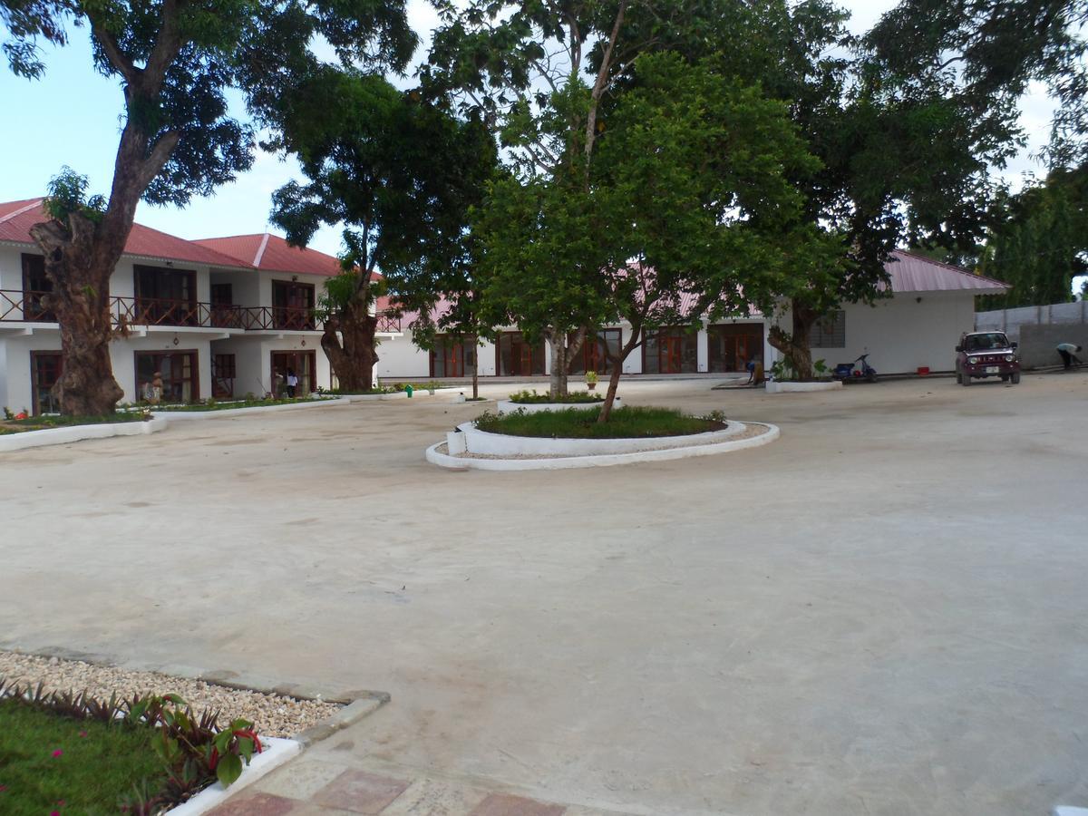 Amaan Ocean Hotel Kihinani Bububu Bagian luar foto