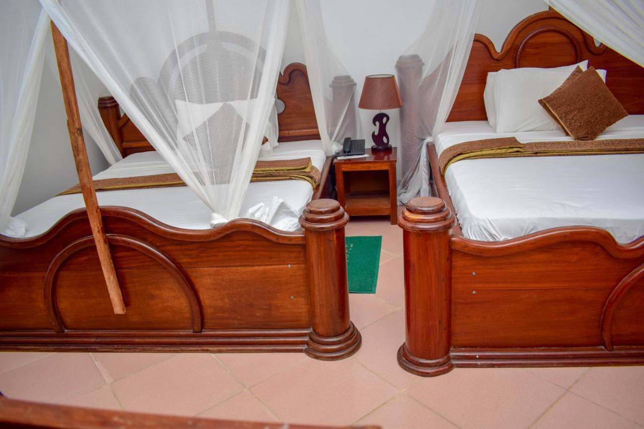 Amaan Ocean Hotel Kihinani Bububu Bagian luar foto