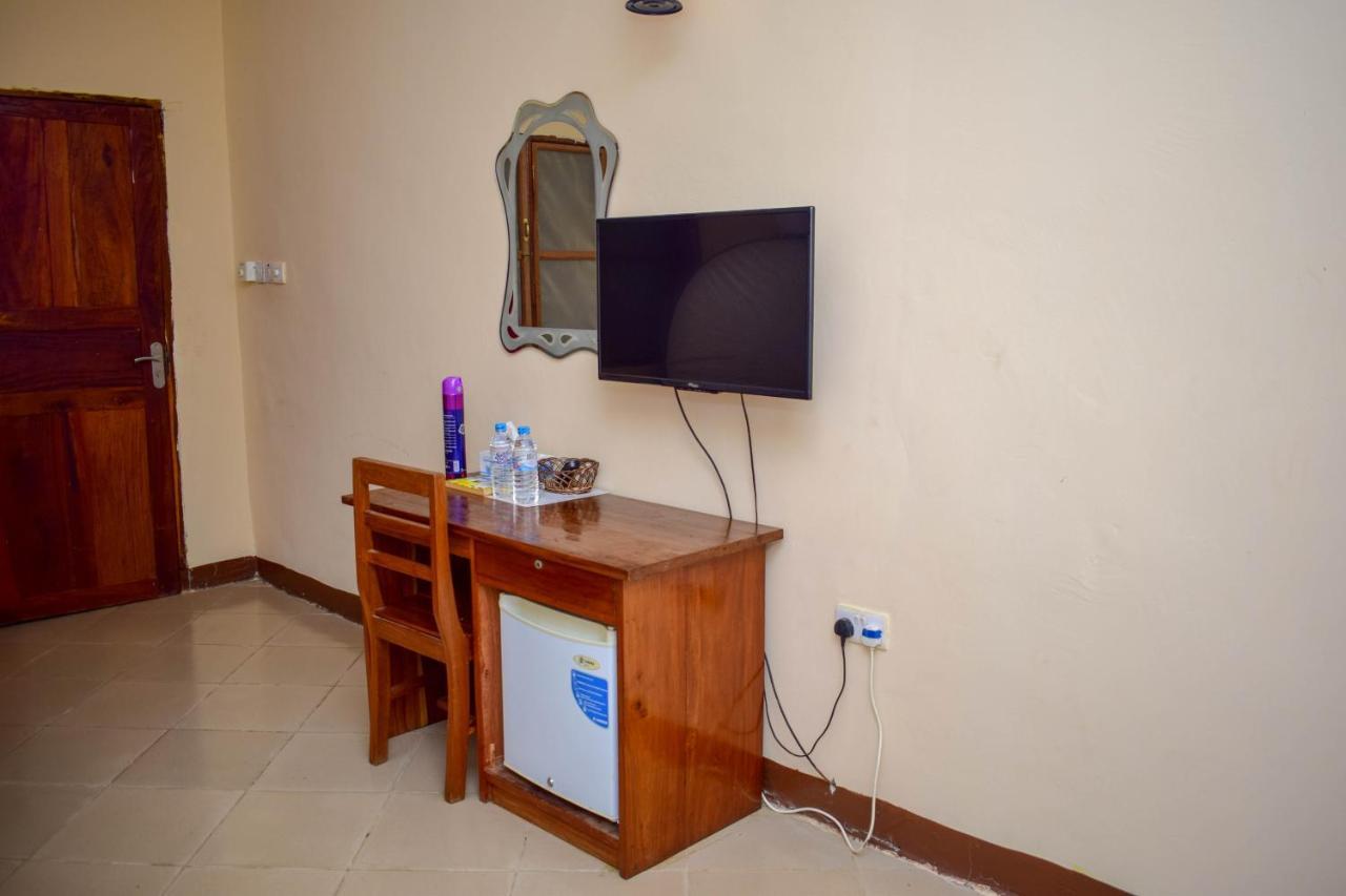 Amaan Ocean Hotel Kihinani Bububu Bagian luar foto