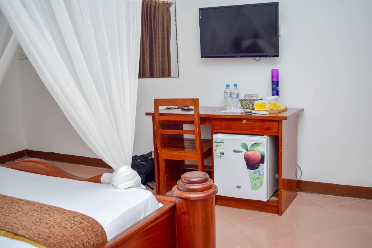 Amaan Ocean Hotel Kihinani Bububu Bagian luar foto